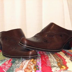 Gianni Bini Womens Slip On Mules Shoes Boots